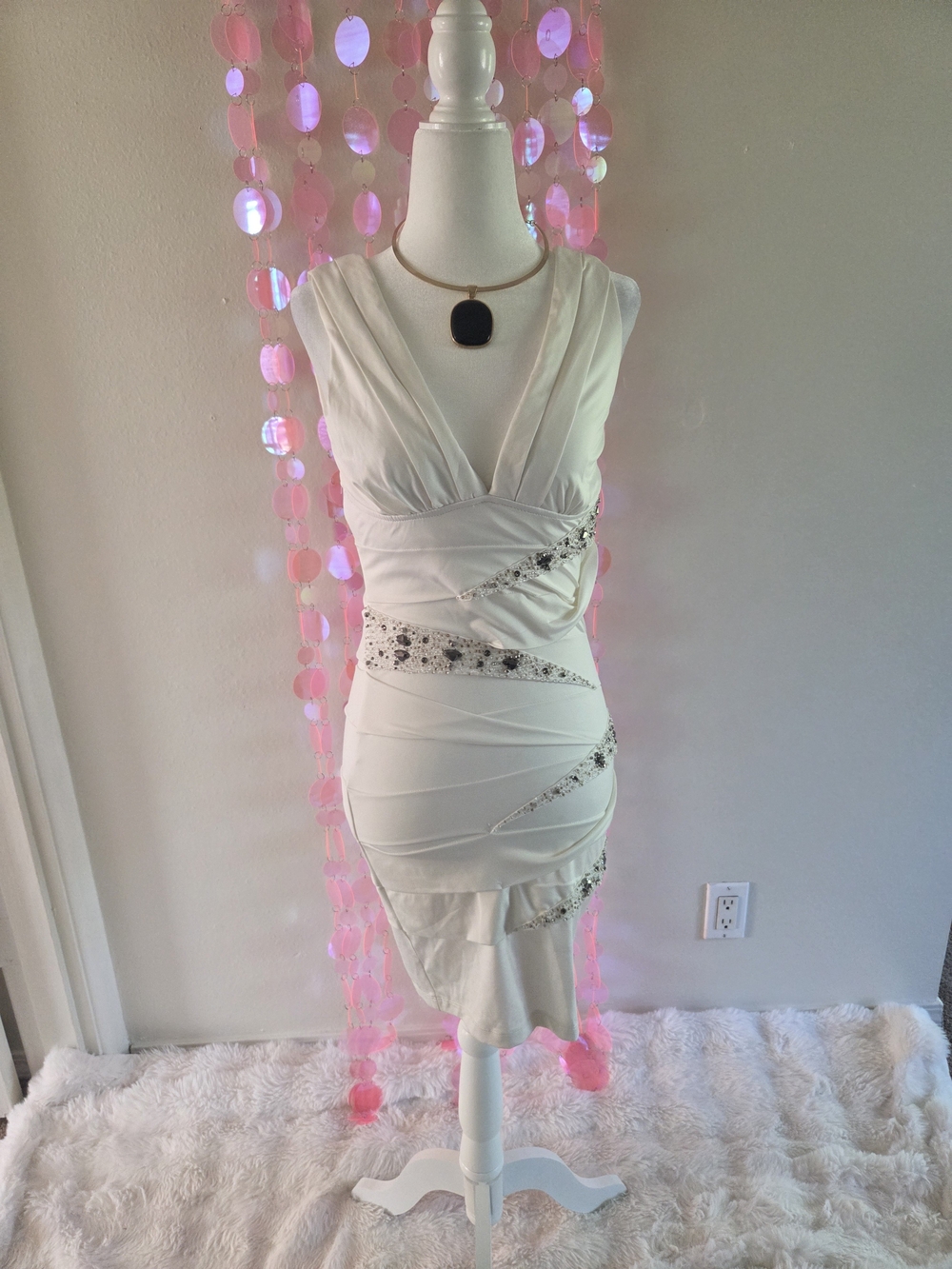 Y2K Bodycon White Embellished V-Neck Dress